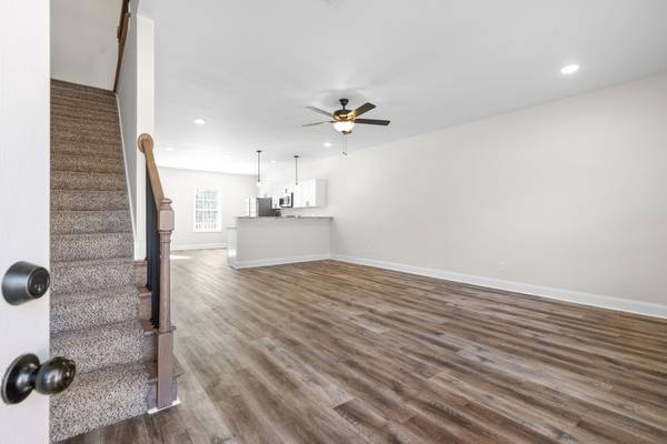 500 Peachers Mill Rd #A4, Clarksville, TN 37042