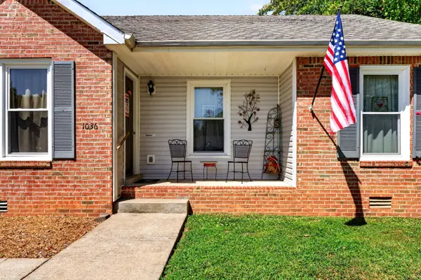 1036 Angela Dr, Clarksville, TN 37042