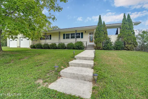 4357 Round Mountain Rd, Jamestown, TN 38556