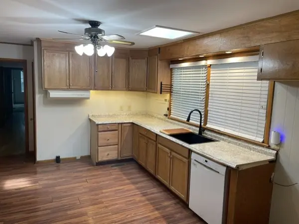 1306 Raby Ave, Shelbyville, TN 37160