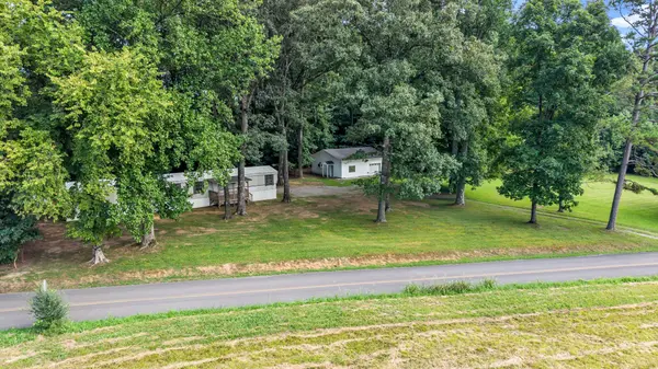 412 Weese Rd #SE, Old Fort, TN 37362