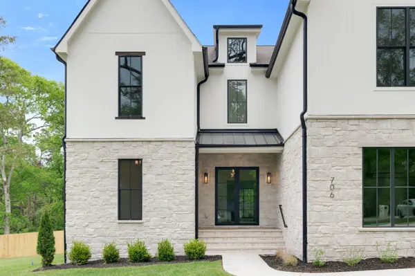 706 Brook Hollow Rd, Nashville, TN 37205