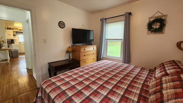 127 Washington St, Celina, TN 38551