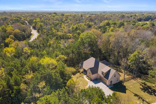 2320 Bob Cheek Rd, Lewisburg, TN 37091