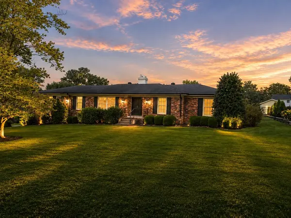 4074 Lake Pkwy, Hermitage, TN 37076