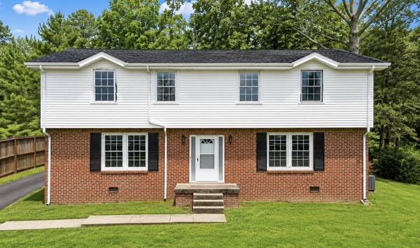 120 Cross Timbers Dr, Nashville, TN 37221