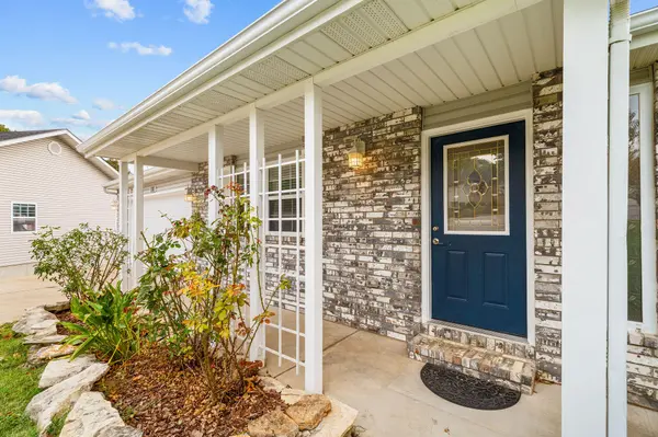 180 Ashford Drive,  Hollister,  MO 65672