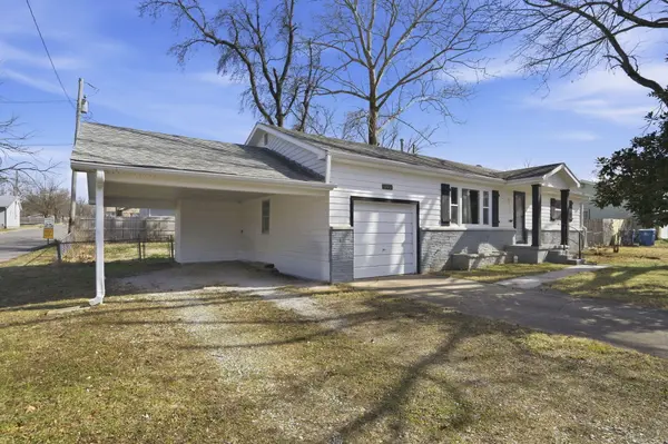 Address not disclosed, Ozark, MO 65721