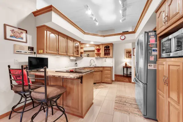 709 W Jackson Avenue, Nixa, MO 65714