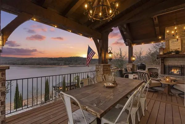 130 Sherwood Forest Lane, Ridgedale, MO 65739