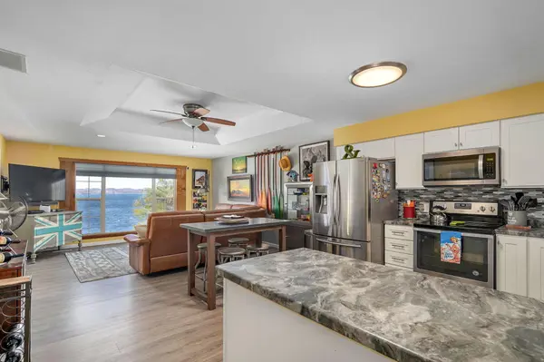 344 Tom Turkey Circle, Branson West, MO 65737
