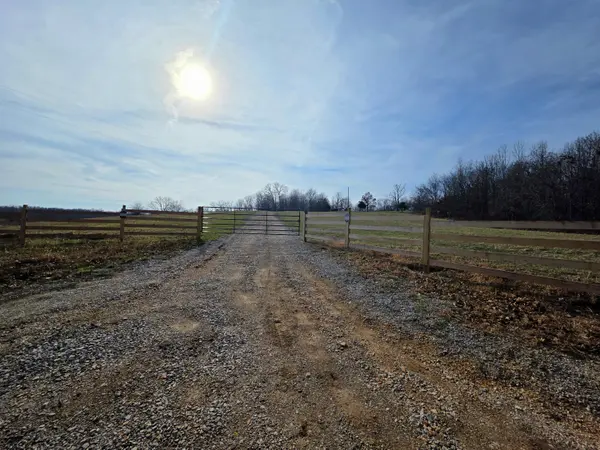 6576 County Road 529, Ava, MO 65608