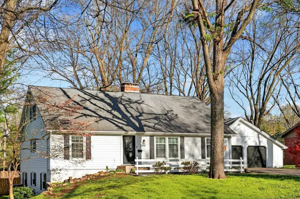 2840 S Chantilly Lane, Springfield, MO 65804