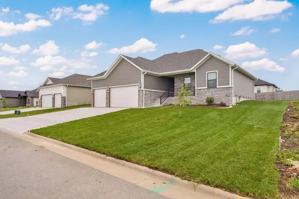 2601 W Webb Road, Ozark, MO 65721
