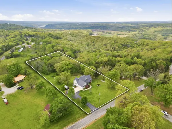 129 Bittersweet Lane, Forsyth, MO 65653