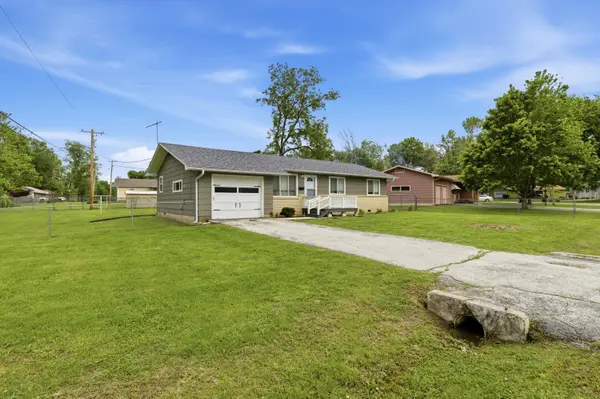202 S Jackson Street, Republic, MO 65738
