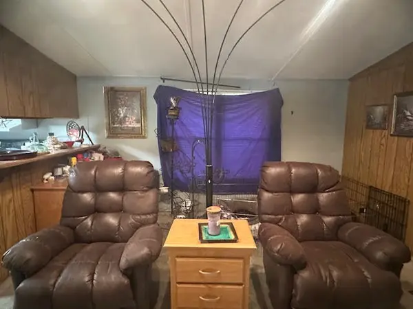 2001 Manitou Street, Merriam Woods, MO 65740