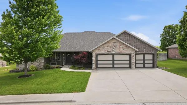 1010 N 23rd Avenue,  Ozark,  MO 65721