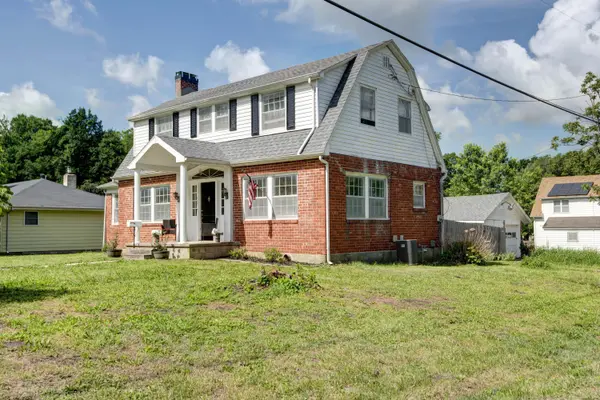 425 N Pine Avenue, Republic, MO 65738