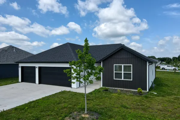 913 Pebble Beach Court, Rogersville, MO 65742