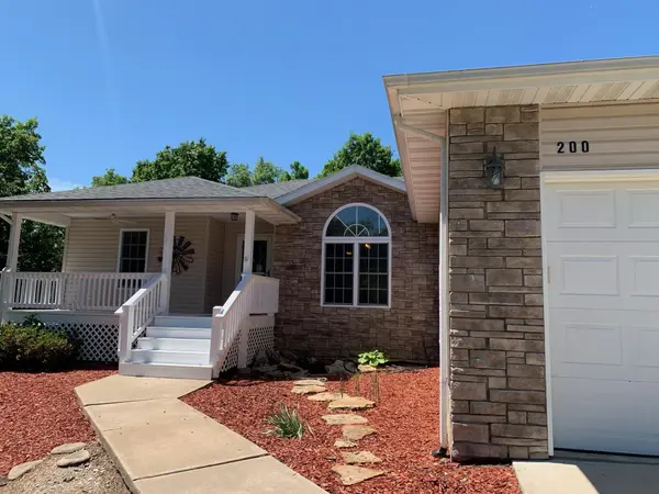 200 Old Meadow Lane, Branson, MO 65616