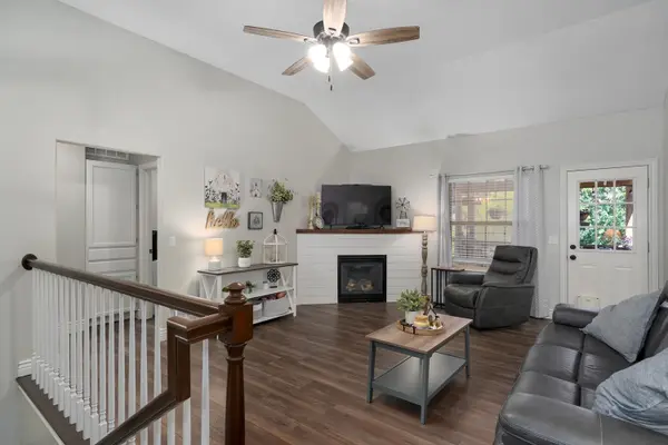 707 River Rock Court, Nixa, MO 65714