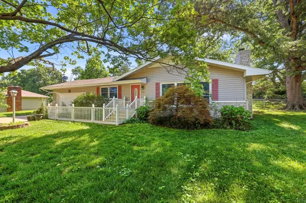 1706 S 11th Avenue, Ozark, MO 65721