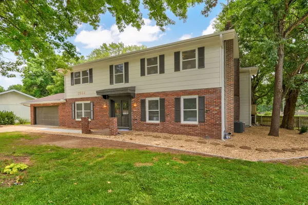 2944 S Josselin Place,  Springfield,  MO 65804