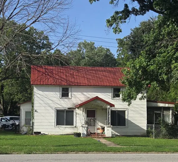 307 W Rose Avenue,  Crane,  MO 65633