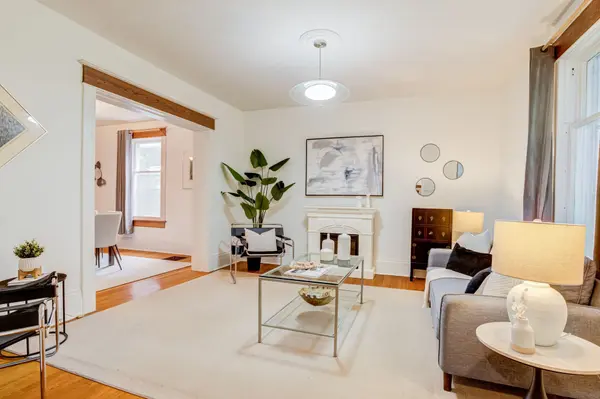 22 Peel AVE, Brampton, ON L6W 1X2