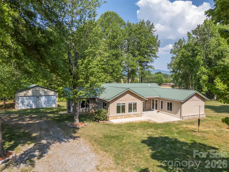 183-185 Rubin Thorne RD, Campobello, SC 29322