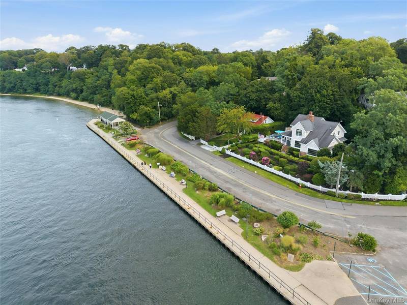 47 Shore RD, Stony Brook, NY 11790