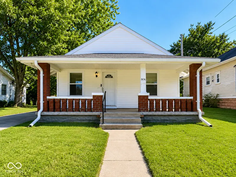 806 S Burlington DR, Muncie, IN 47302