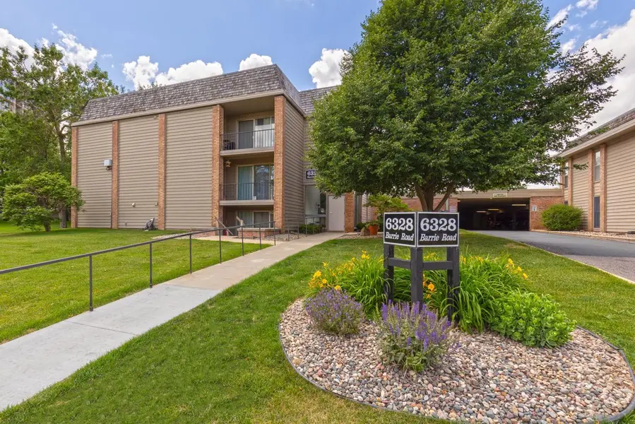 6328 Barrie RD #3K, Edina, MN 55435