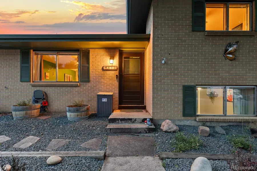 452 S Robb WAY, Lakewood, CO 80226