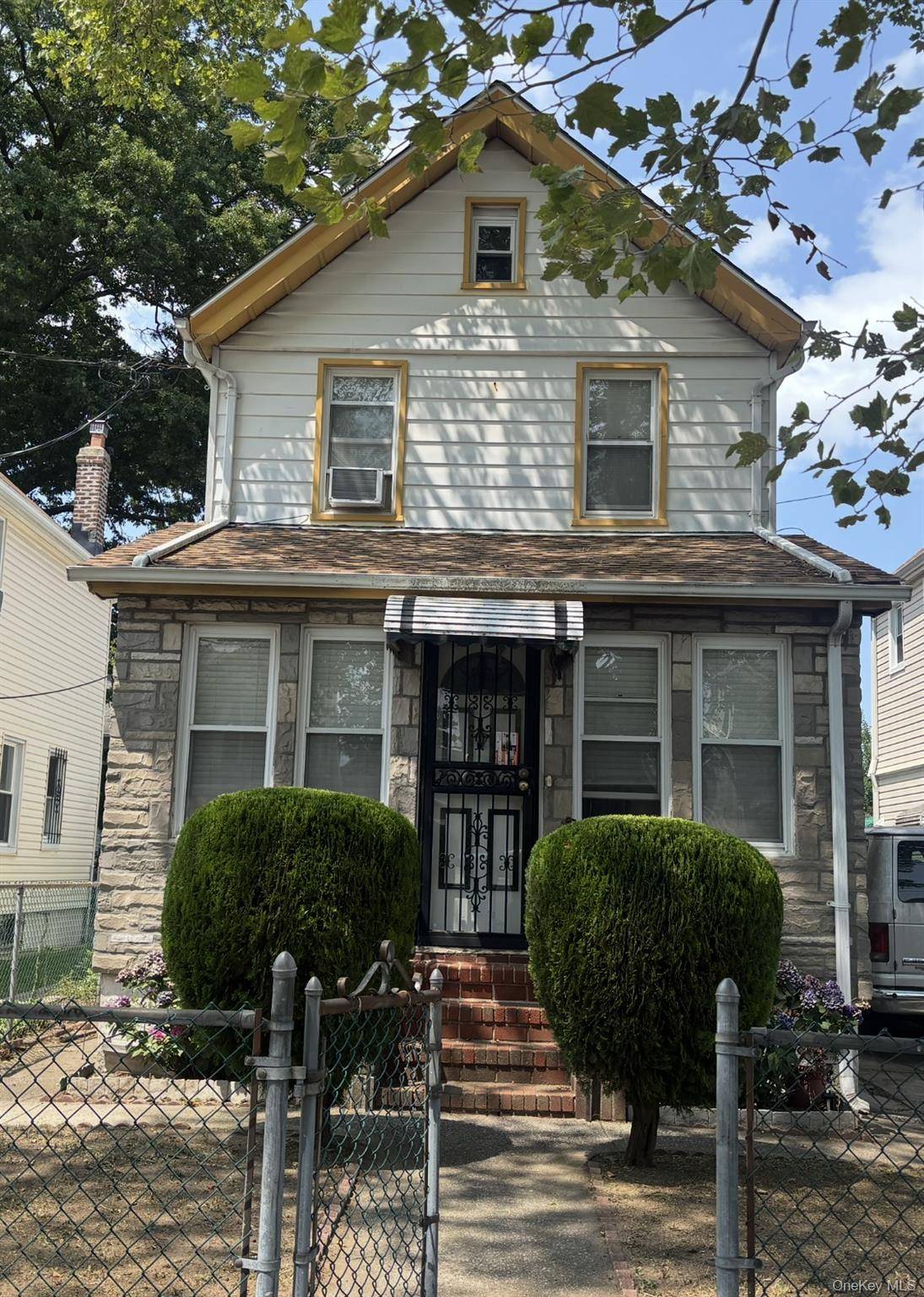 20953 111th AVE, Queens Village, NY 11429
