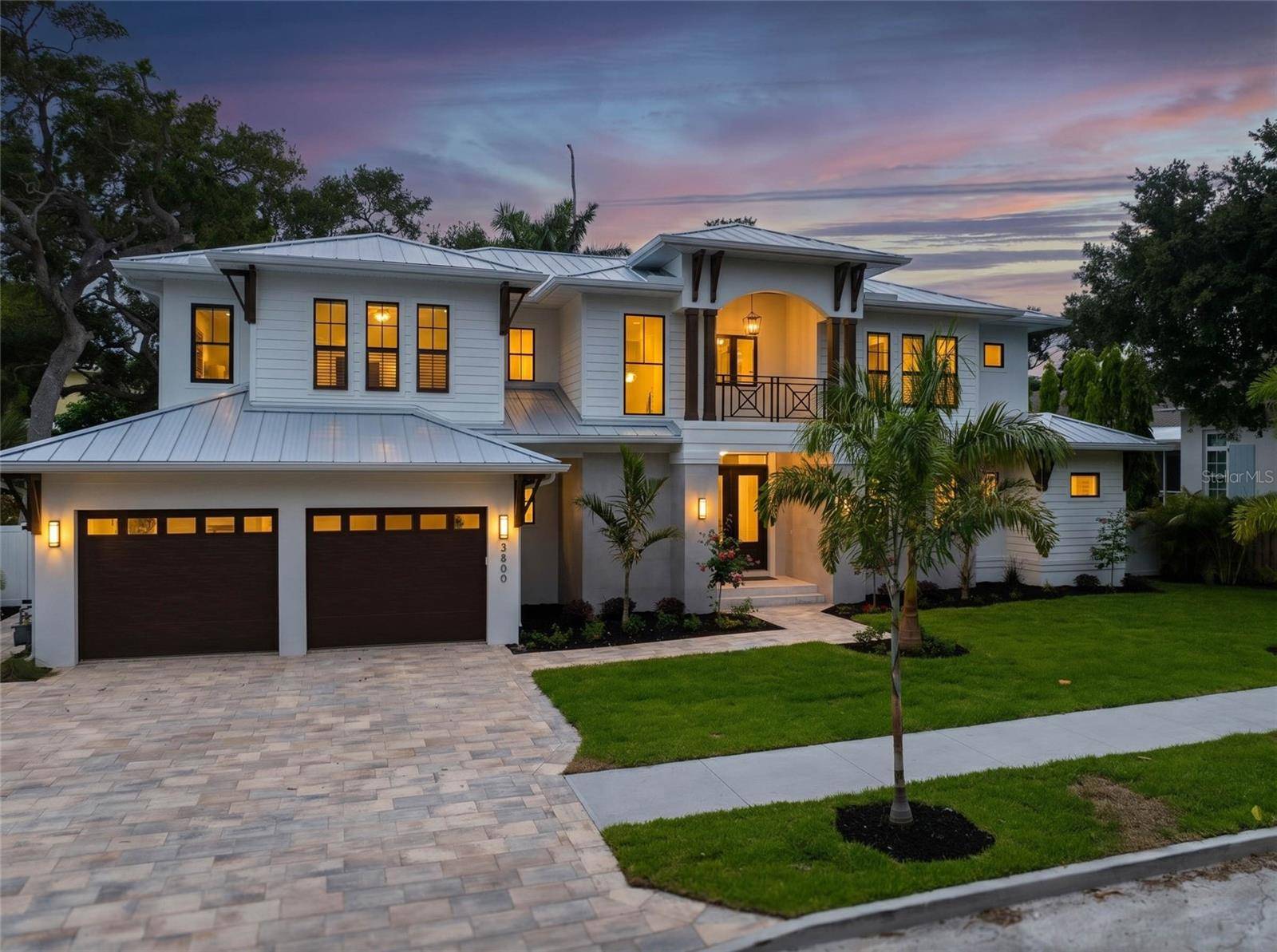 3800 FLORES AVE, Sarasota, FL 34239