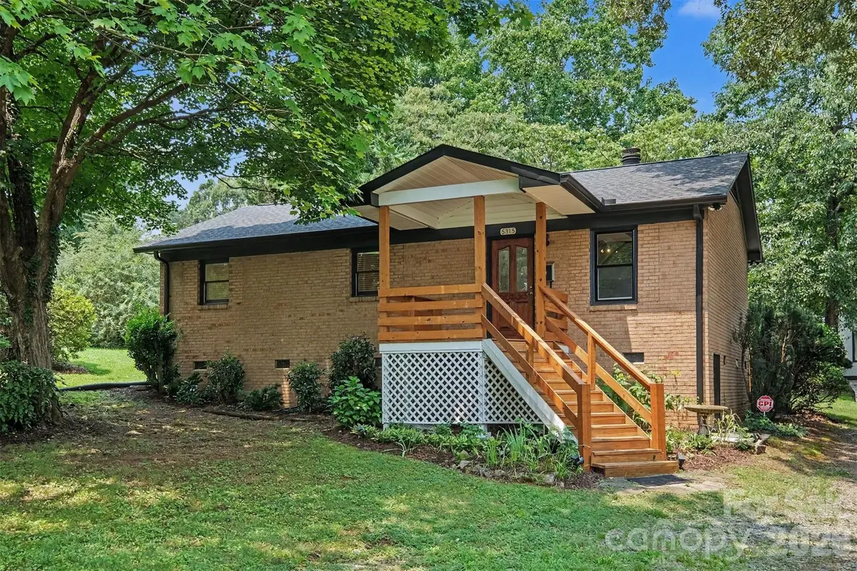 5315 Ruth DR, Charlotte, NC 28215