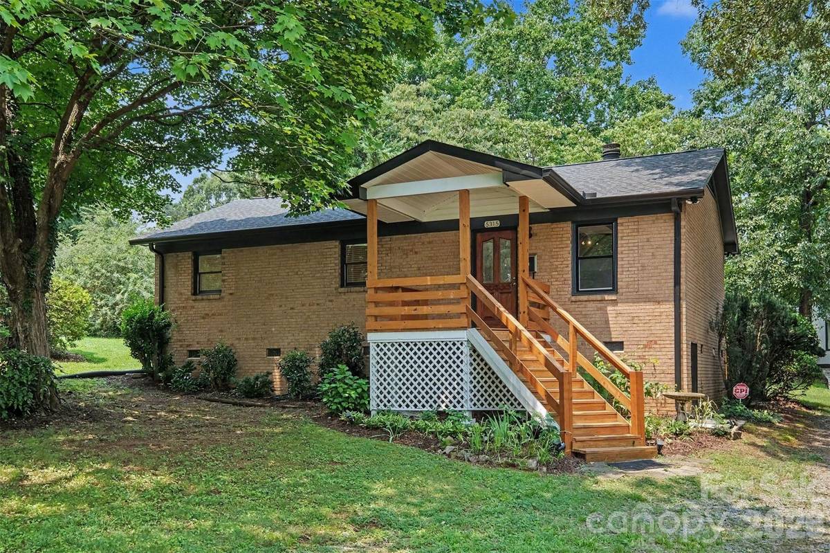 5315 Ruth DR, Charlotte, NC 28215