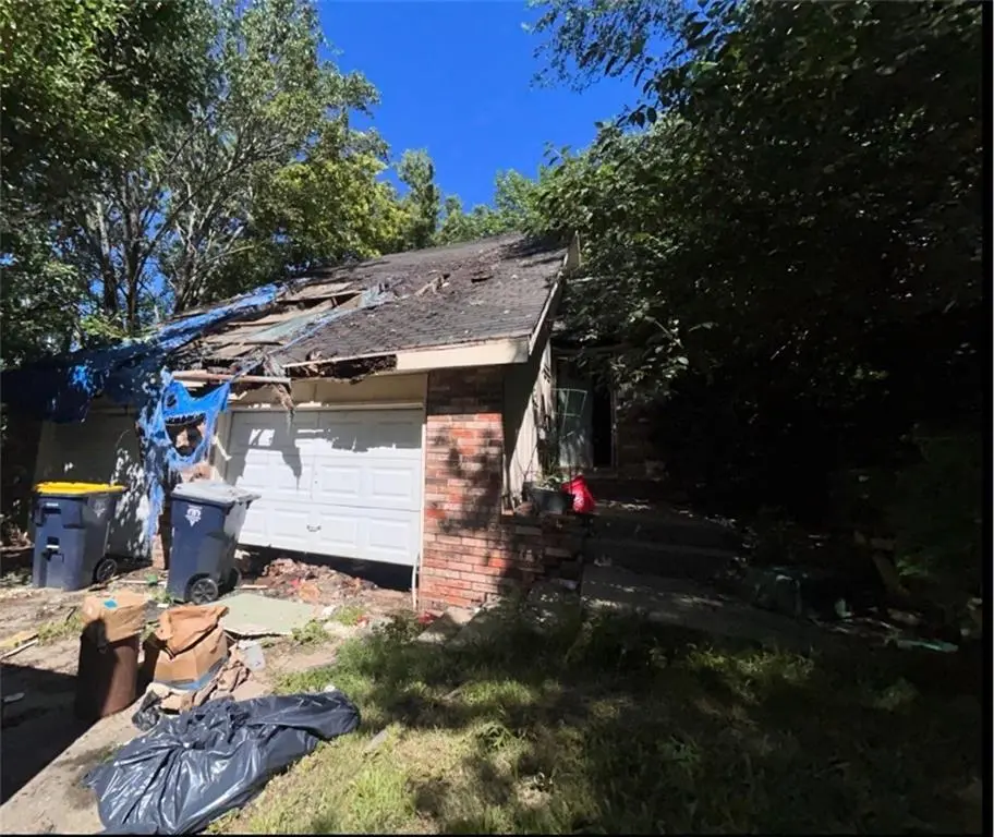 8108 N Stoddard CIR, Kansas City, MO 64152