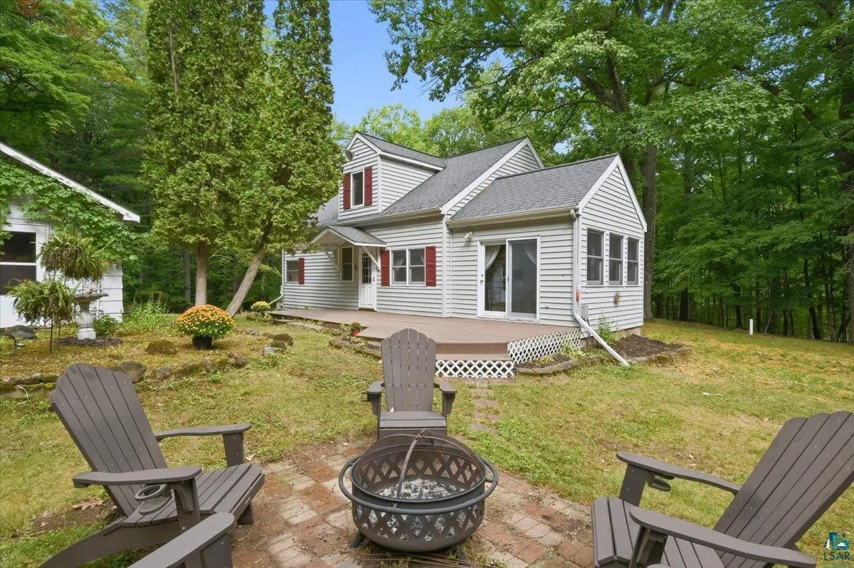 6988 S East Lake Blvd, Lake Nebagamon, WI 54880