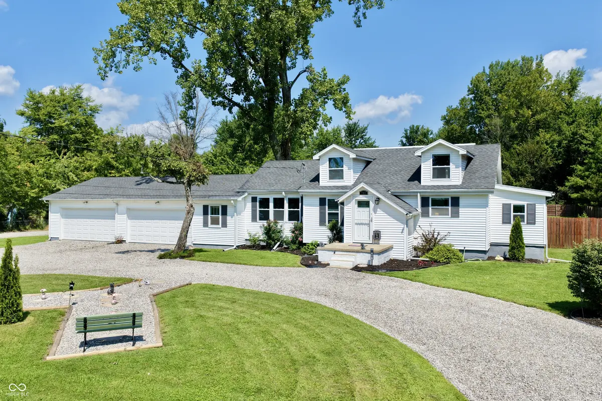 785 Enos RD, Seymour, IN 47274