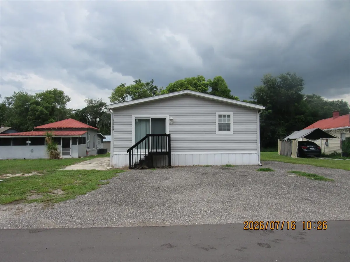 11719 LAKE DR, Clermont, FL 34715