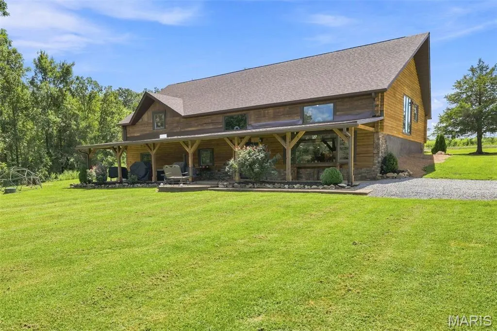 5501 Flatwoods RD, Farmington, MO 63640