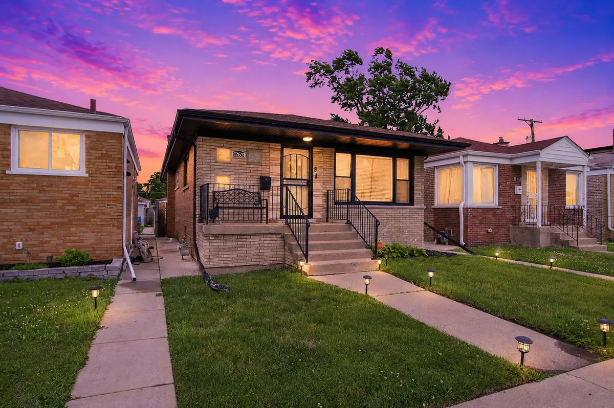 12631 S Justine ST, Calumet Park, IL 60827