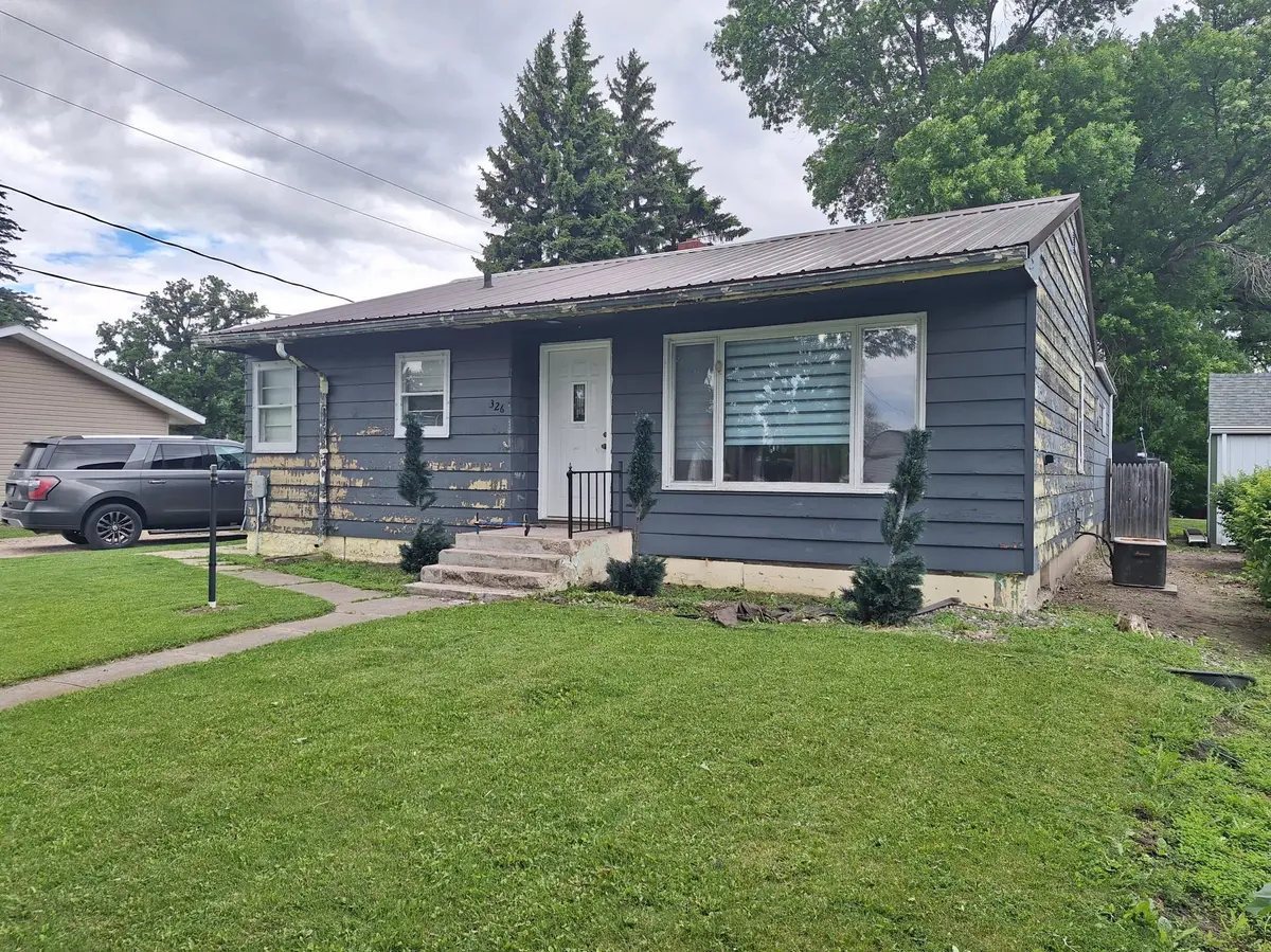 326 Madison AVE, Neche, ND 58265