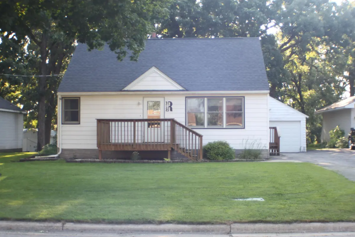 202 4th ST NW, Rose Creek, MN 55970