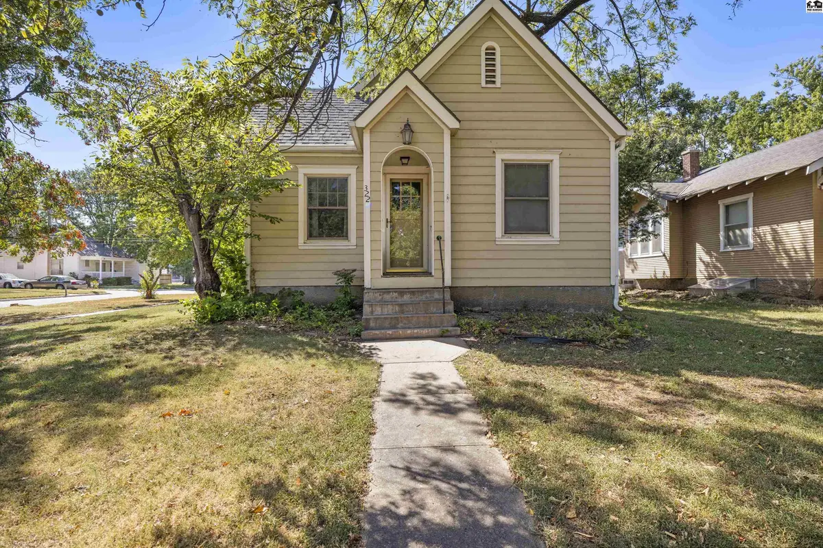 322 S Ash St, Mcpherson, KS 67460