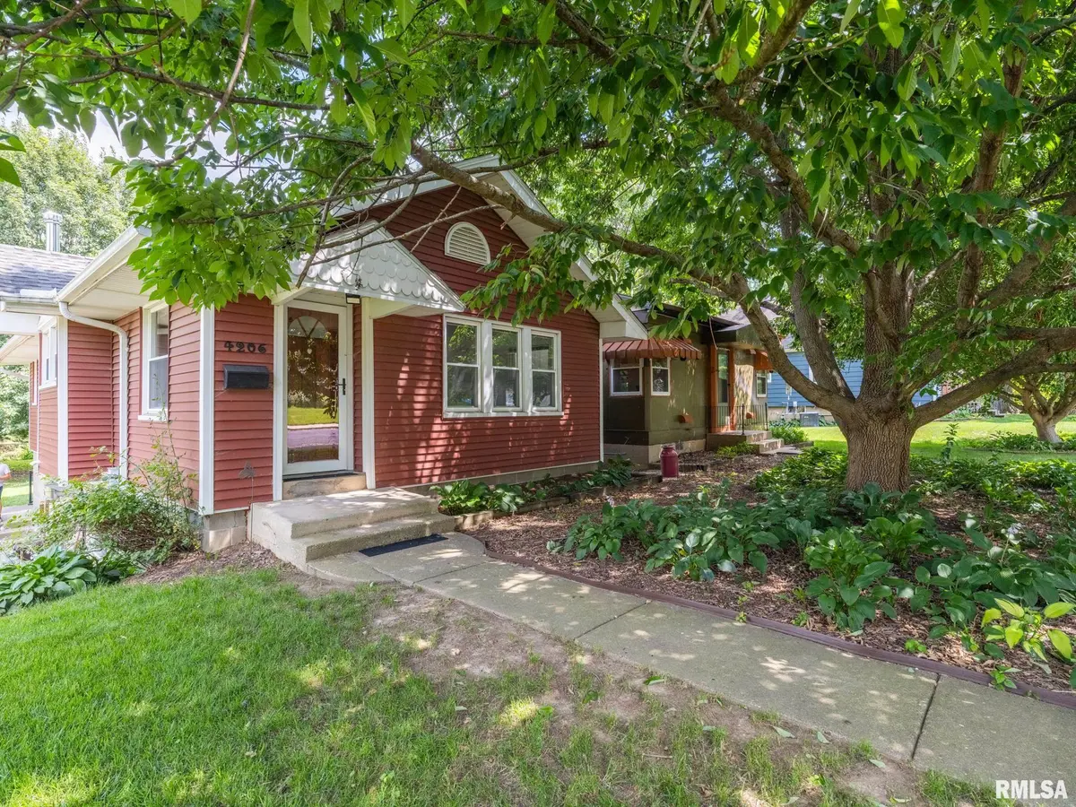 4206 N COLUMBUS AVE, Peoria, IL 61614