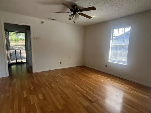 1710 Holly ST, Austin, TX 78702
